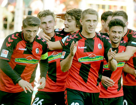 Prediksi Bola: Augsburg vs Freiburg 18 Maret 2017
