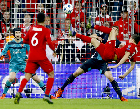 Prediksi Bola: Arsenal vs Bayern 8 Maret 2017