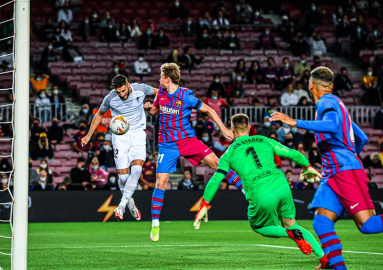 Prediksi Bola: Granada vs Barcelona 9 Januari 2022