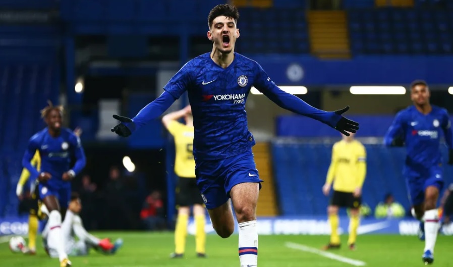 West Ham Berminat untuk Rekrut Broja