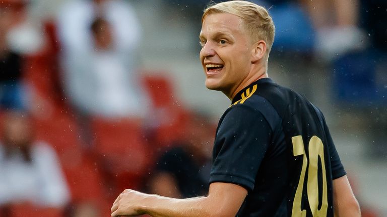 Donny van de Beek Selesaikan Tes Medis di MU