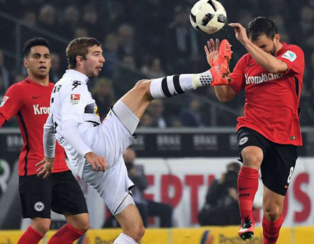 Prediksi Bola: Eintracht vs Gladbach 1 April 2017
