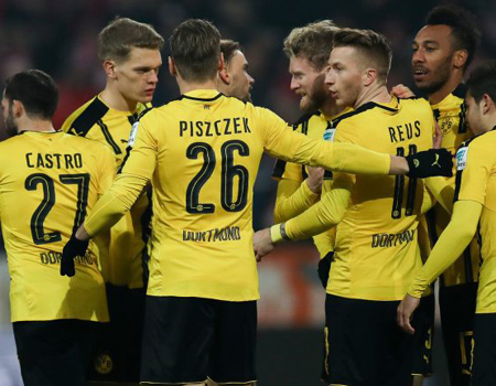 Prediksi Bola: Freiburg vs Stuttgart 14 Oktober 2019