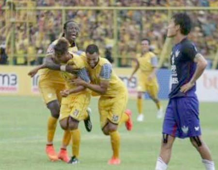 Prediksi Bola: Gresik United vs Persija 4 Juli 2017