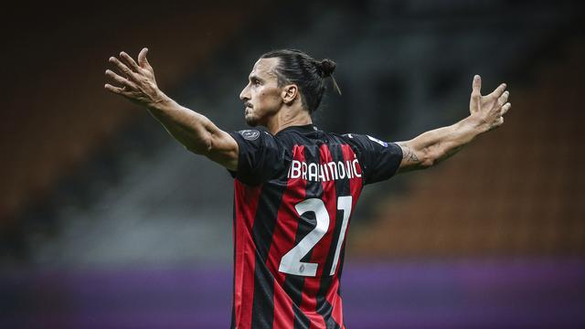 Ibrahimovic Terancam Absen Delapan Bulan