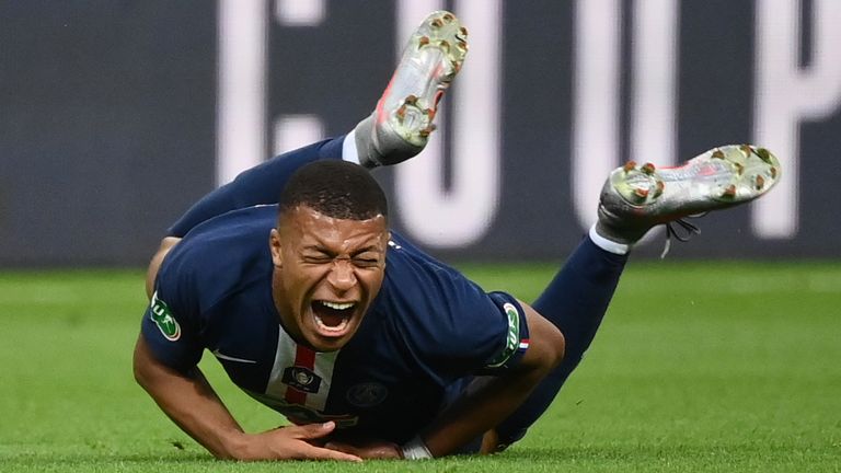 Mbappe Cedera Serius akibat Tekel Horor