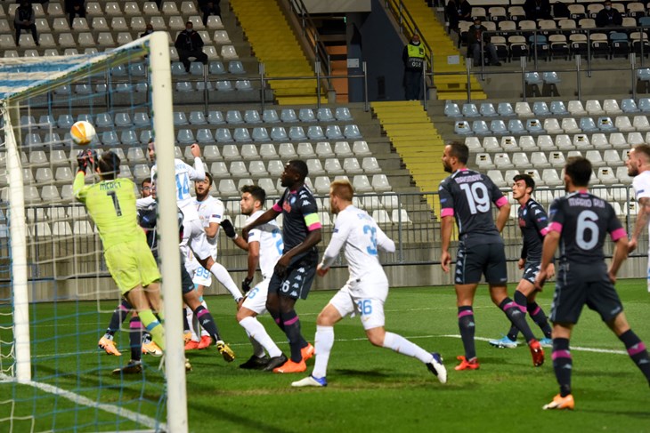 Prediksi Bola: Napoli vs HNK Rijeka 27 November 2020