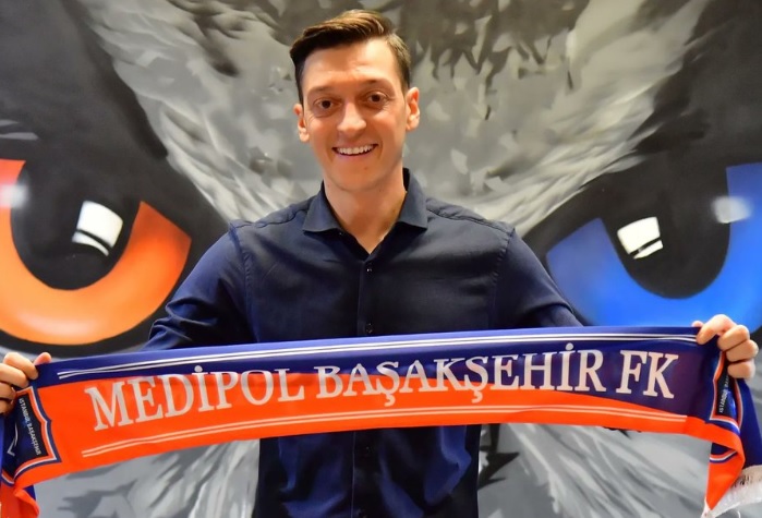Ozil Gabung Basaksehir setelah Kontrak di Fenerbache Berakhir