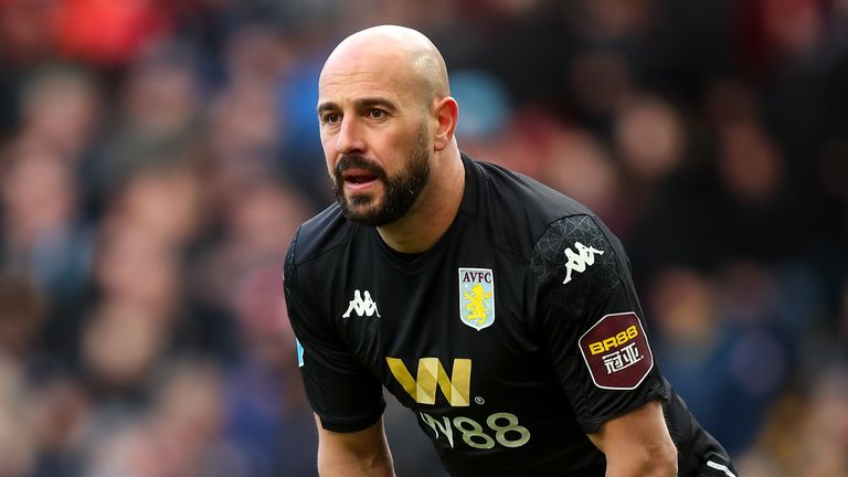 Pepe Reina Ungkapkan Ketakutan saat Terpapar Virus Corona