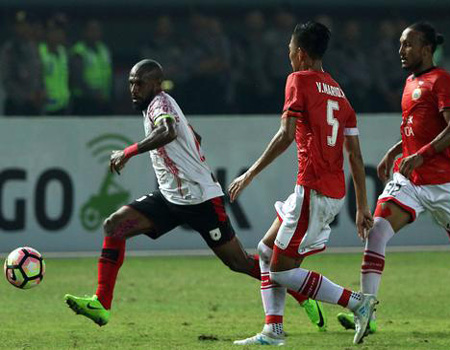 Prediksi Bola: Persipura vs Persija 18 Oktober 2017