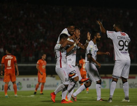 Prediksi Bola: Pusamania vs Gresik United 29 April 2017