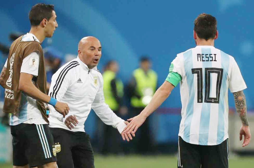 Sampaoli Bantah Diskusi dengan Messi