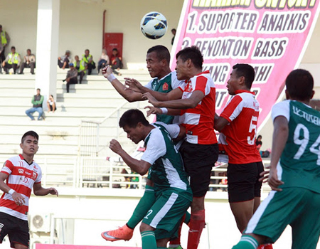 Prediksi Bola: PS TNI vs Persija 8 Juni 2017