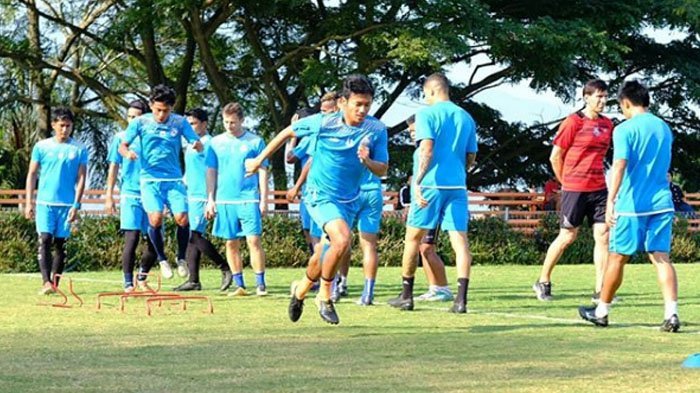 Tiga Laga Penting Menanti, Arema Pilih Fokus Hadapi Mitra Kukar 