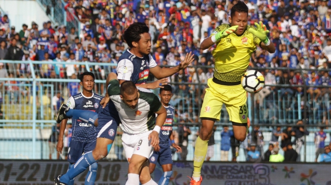 PS TIRA Tahan Imbang Arema Di Kanjuruhan 