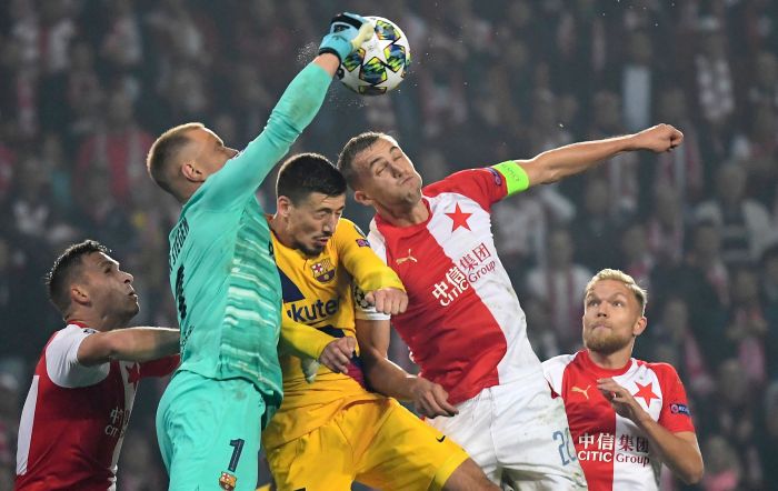 Menang Tipis Atas Slavia Praha, Valverde Akui Barcelona Main Kurang Tenang 