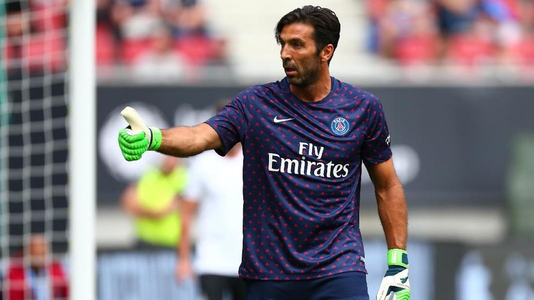 Buffon Dipastikan Tidak Bisa Bela PSG Lawan Liverpool 
