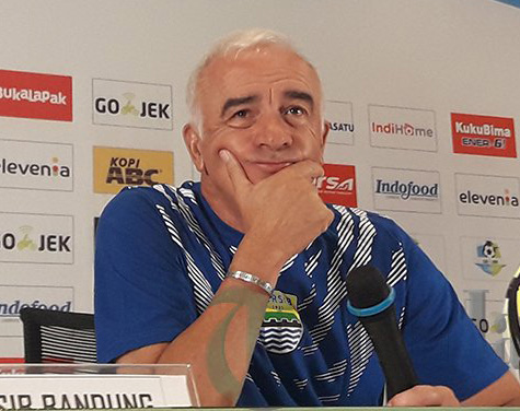 Tak Hanya Target Menang, Persib Janjikan Permainan Menghibur Lawan BFC   