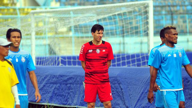 Petrovic Minta Arema Lupakan Kekalahan Dan Fokus Pada Persija 