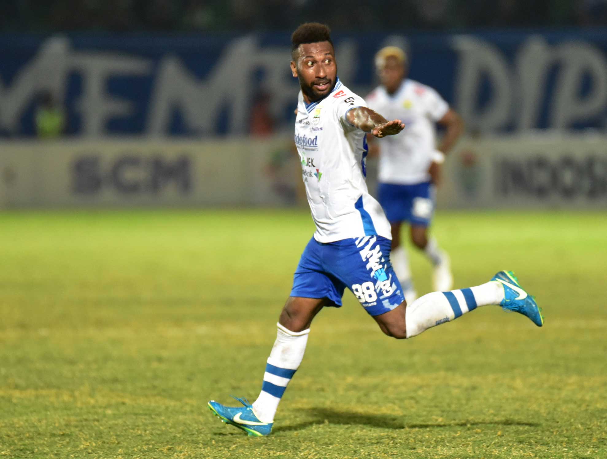 Kalahkan PS Tira 3-2, Persib Kian Mantap Di Puncak Klasemen 