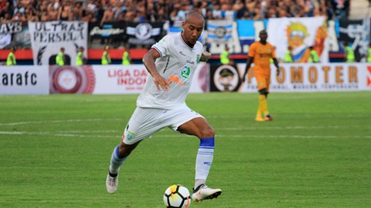 Persela Lamongan Membungkam Bhayangkara FC