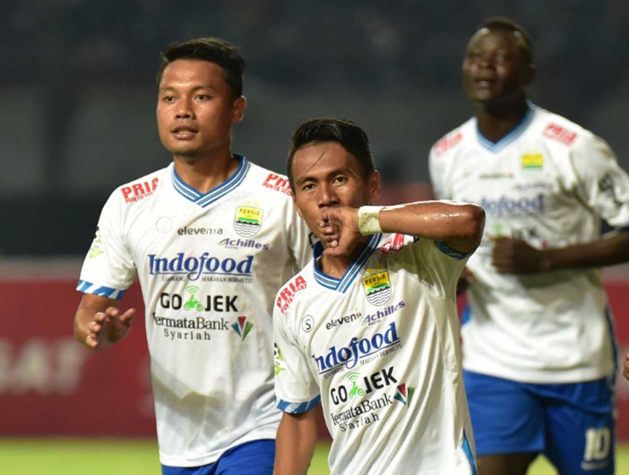 Bekap Persebaya 4-3, Persib Pastikan Juara Paruh Musim 