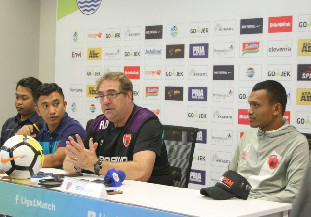 PSM Keok, Robert Albert Akui Persib Tampil Lebih Agresif 