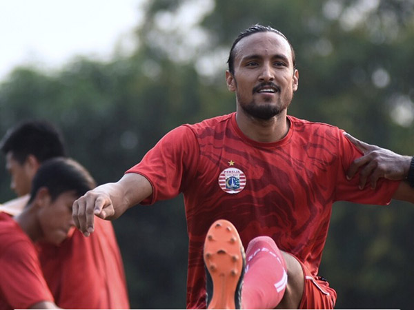 Sandi Sute Absen, Rohit Penggantinya