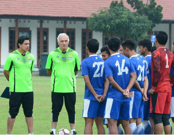 Persib Rencanakan Uji Coba Di Luar Negeri 