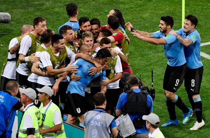 Dua Gol Edinson Cavani Pulangkan Portugal Lebih Cepat Dari Piala Dunia 2018